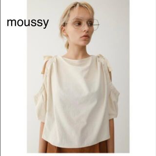 マウジー(moussy)のmoussyトップス(カットソー(長袖/七分))