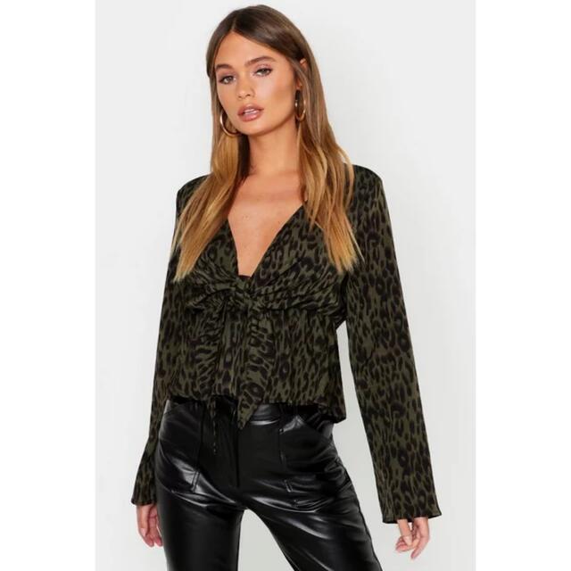 ZARA(ザラ)のBoohooレオパード柄フロントリボンペプラムトップス fashion nova レディースのトップス(シャツ/ブラウス(長袖/七分))の商品写真