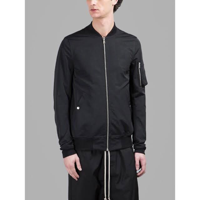 Rick Owens(リックオウエンス)の【美品】RICK OWENS　FLIGHT BOMBER MA-1　サイズ48 メンズのジャケット/アウター(ライダースジャケット)の商品写真