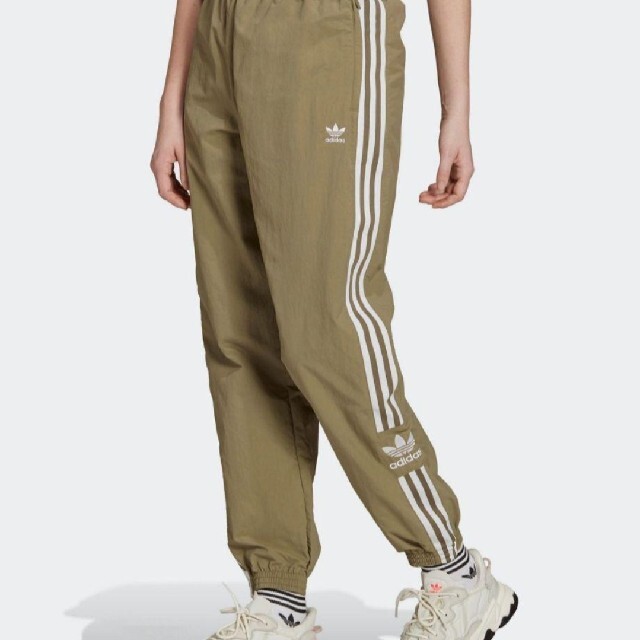 adidas originals WOVEN TRACK PANTS 新品タグ付