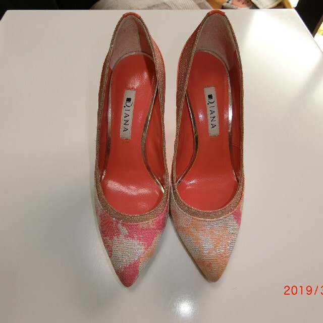 DIANA(ダイアナ)のDIANA　日本製　パンプス　ヒール　ダイアナ　23cm　ラメ　存在感◎ レディースの靴/シューズ(ハイヒール/パンプス)の商品写真
