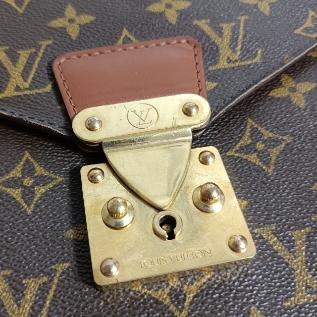 LOUIS VUITTON(ルイヴィトン)のLOUISVUITTON　ポルトドキュマン ﾊﾞﾝﾄﾞﾘｴｰﾙ　ﾌﾞﾘｰﾌｹｰｽ メンズのバッグ(ビジネスバッグ)の商品写真