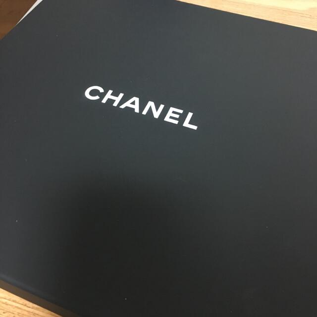 CHANEL(シャネル)のシカ127様専用　最終値下げ　新品未使用　シャネル　手袋 レディースのファッション小物(手袋)の商品写真