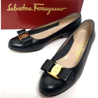 サルヴァトーレフェラガモ(Salvatore Ferragamo)のBOUTIQUE サルヴァトーレ・フェラガモ パンプス23.5cm(ローファー/革靴)