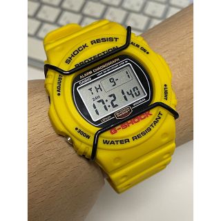 G-SHOCK/イエロースティング/DW-5700/スクリューバック/黄色/絶版