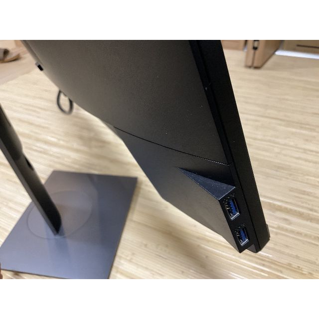 DELL(デル)のDell P2421DC 23.8インチQHD, USB-C給電可能 スマホ/家電/カメラのPC/タブレット(ディスプレイ)の商品写真