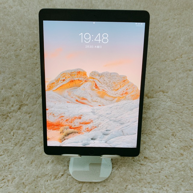 Apple(アップル)のipadair3 ipadair 第３世代 64GB  スマホ/家電/カメラのPC/タブレット(タブレット)の商品写真