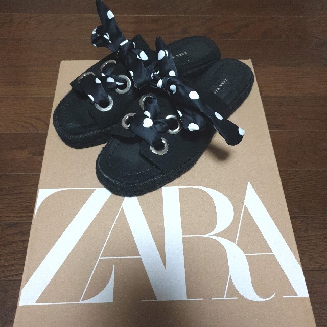 ZARA(ザラ)の【zara】ドット柄エスパドリーユ レディースの靴/シューズ(サンダル)の商品写真