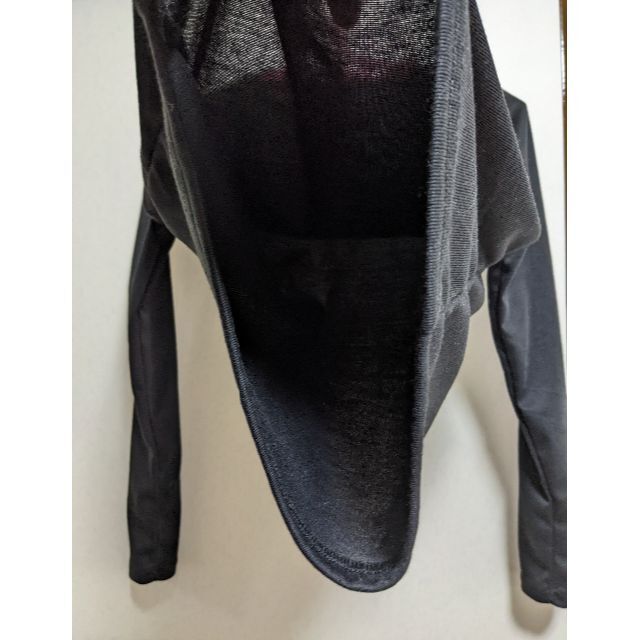 トップス　薄手　長袖　黒ブラック　春秋Tシャツ レディースのトップス(Tシャツ(長袖/七分))の商品写真
