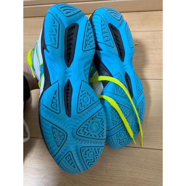 MIZUNO(ミズノ)のミズノ　バッシュ　バスケットシューズ　室内ばき　体育館履き　バドミントン キッズ/ベビー/マタニティのキッズ靴/シューズ(15cm~)(スニーカー)の商品写真