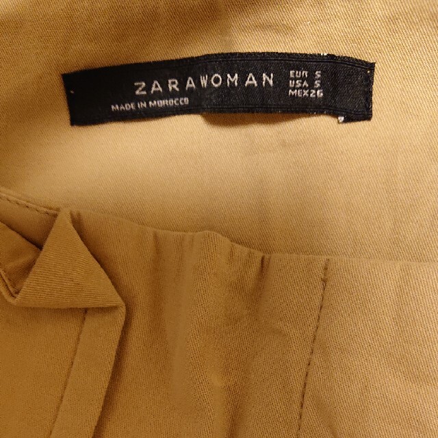 ZARA(ザラ)のZARA WOMAN ベルトつき ハイウエスト チノ ワイド パンツ？ レディースのパンツ(カジュアルパンツ)の商品写真