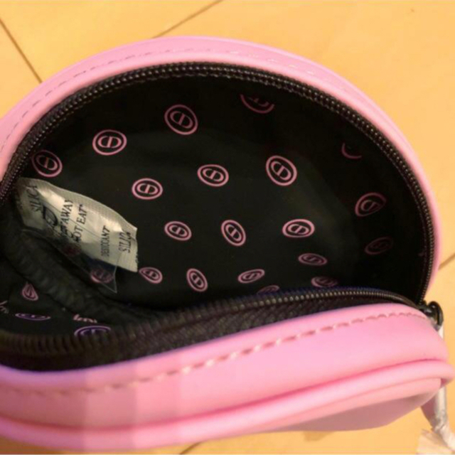 Christian Dior(クリスチャンディオール)のDior ピンク 丸型 ポーチ　 レディースのファッション小物(ポーチ)の商品写真