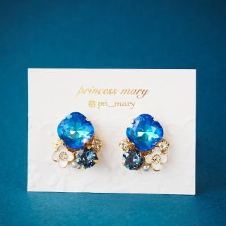 残1❤️新作》ロイヤルブルー&デニムブルー♡﻿flower bijouピアス(ピアス)