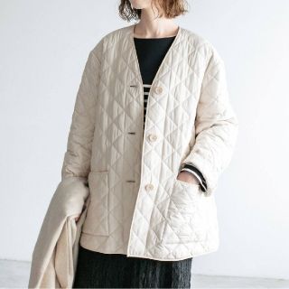 イエナ(IENA)の【新品】IENA キルティングショートコート ナチュラル 36(その他)