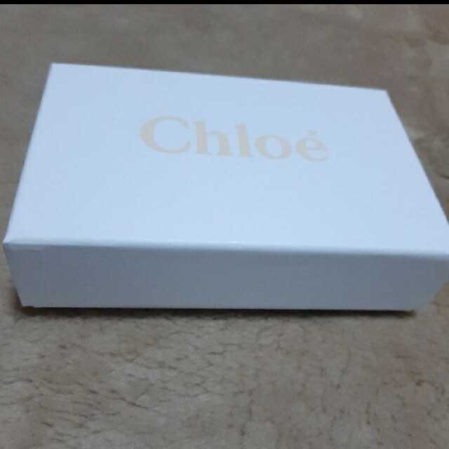 Chloe(クロエ)のChloe　クロエ　ギフトボックス　財布用　ロゴ レディースのファッション小物(財布)の商品写真