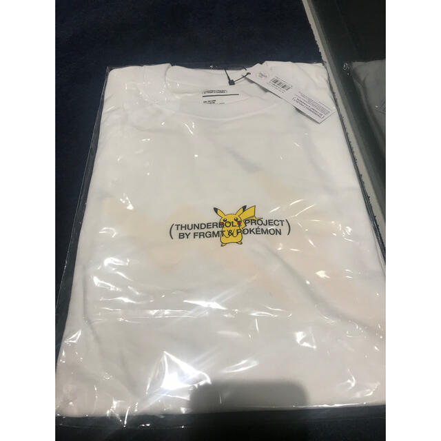 FRAGMENT(フラグメント)のINN THUNDERBOLT PROJECT ロンT ホワイト L ピカチュウ メンズのトップス(Tシャツ/カットソー(七分/長袖))の商品写真