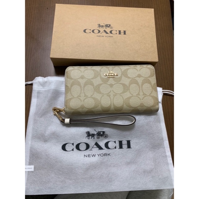 COACH(コーチ)のcoach 財布　未使用品　2021新作 ハンドメイドのハンドメイド その他(その他)の商品写真