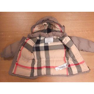 バーバリー(BURBERRY)の【BURBERRY】キッズ　ダウン　コート（4Y/104cm）(コート)