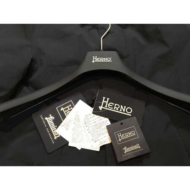 HERNO(ヘルノ)の高年式モデル　ヘルノ　ステンカラーコート　定価101,200円 メンズのジャケット/アウター(ステンカラーコート)の商品写真