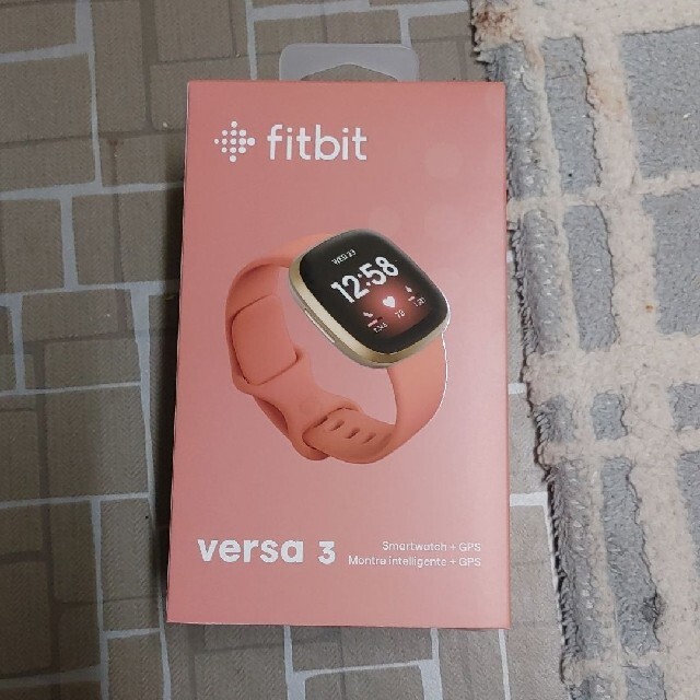 fitbitピンクversa3