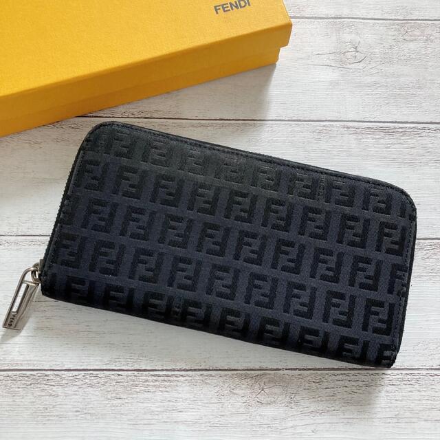 【美品】希少 FENDI フェンディ ズッカ メンズ 長財布 革財布 ブラック