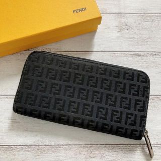 【美品】希少 FENDI フェンディ ズッカ メンズ 長財布 革財布 ブラック