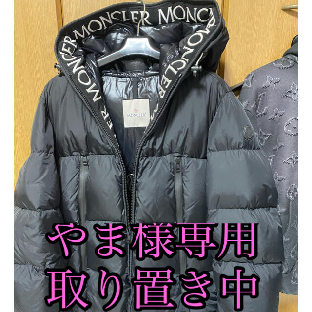 MONCLER(モンクレール)のMONCLER モンクラー 999 ブラック サイズ3 メンズのジャケット/アウター(ダウンジャケット)の商品写真