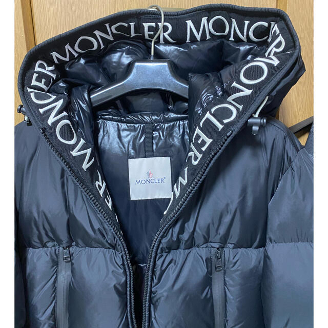 MONCLER(モンクレール)のMONCLER モンクラー 999 ブラック サイズ3 メンズのジャケット/アウター(ダウンジャケット)の商品写真