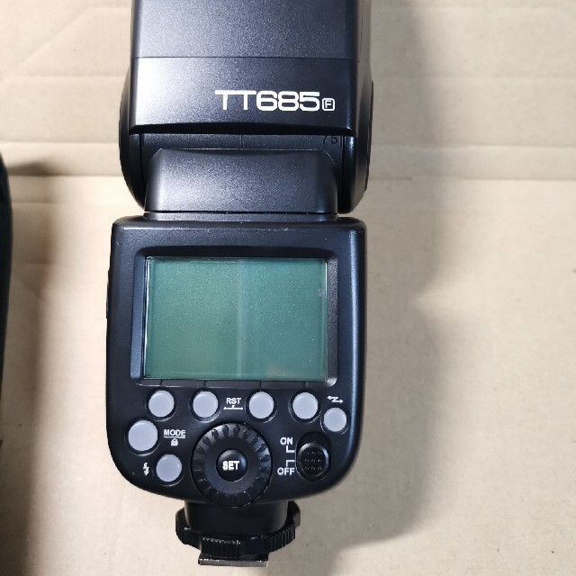 富士フイルム(フジフイルム)の最終値下！中古良品  Godox TT685F 技適マーク付 FUJIFILM スマホ/家電/カメラのカメラ(ストロボ/照明)の商品写真