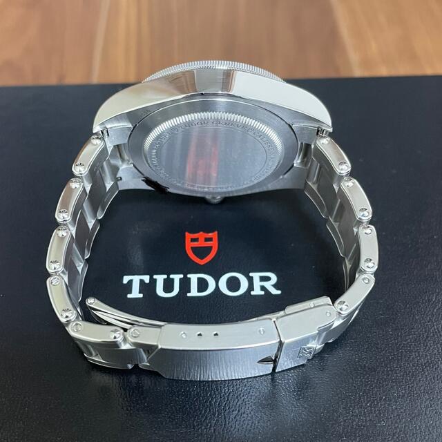 Tudor(チュードル)のTUDOR ブラックベイ58 ネイビー 極美品 79030b メンズの時計(腕時計(アナログ))の商品写真