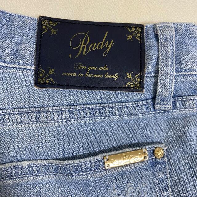 Rady(レディー)のrady クラッシュデニムショートパンツ レディースのパンツ(ショートパンツ)の商品写真