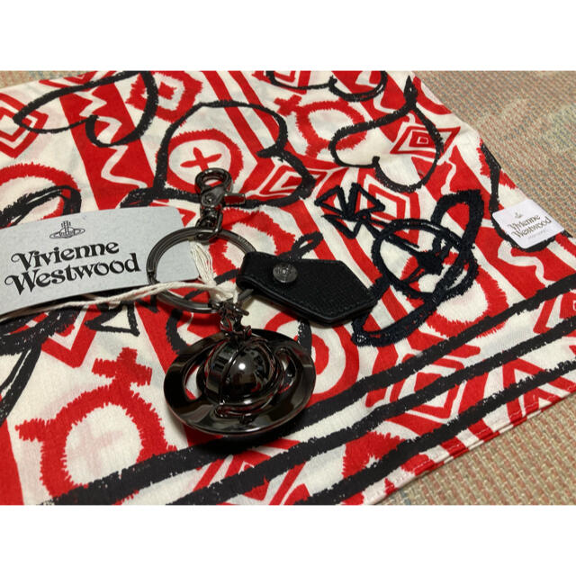 新品 Vivienne Westwood ヴィヴィアン キーホルダーハンカチ | felomi.com