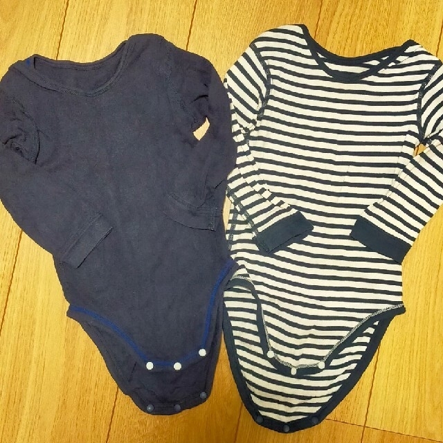 UNIQLO(ユニクロ)の専用　ロンパース4枚セット キッズ/ベビー/マタニティのキッズ服男の子用(90cm~)(下着)の商品写真