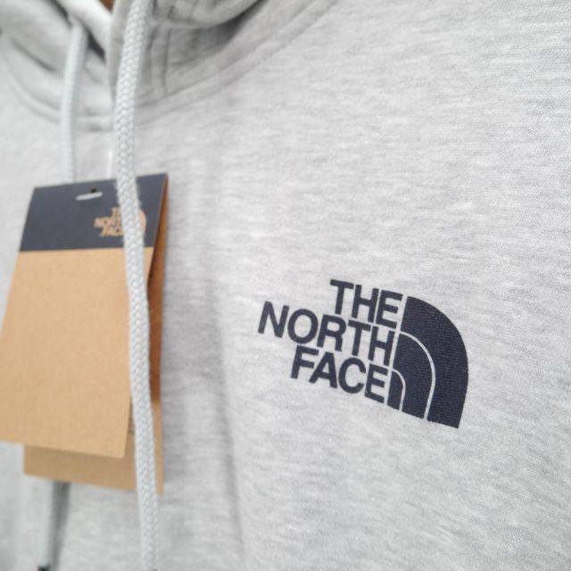 THE NORTH FACE(ザノースフェイス)のザノースフェイス　north face 限定海外L　スウェットパーカー　グレー レディースのトップス(パーカー)の商品写真