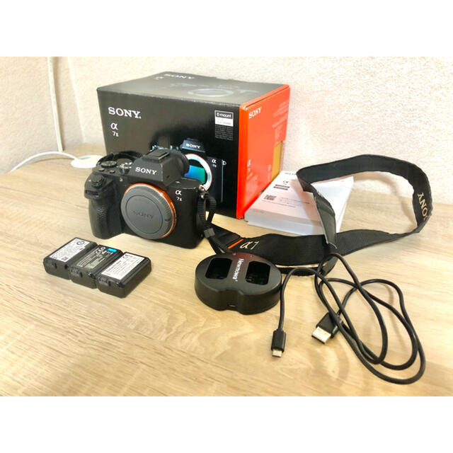 誠実】 A7Ⅱ SONY - SONY α7ii バッテリー3個付き ボディ ミラーレス