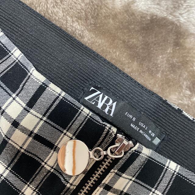 ZARA(ザラ)のZARAスキニーパンツ レディースのパンツ(スキニーパンツ)の商品写真