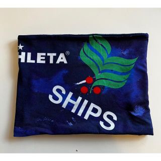 アスレタ(ATHLETA)のATHLETA×SHIPS Wネーム　ネックウォーマー キッズ　ブルー(マフラー/ストール)