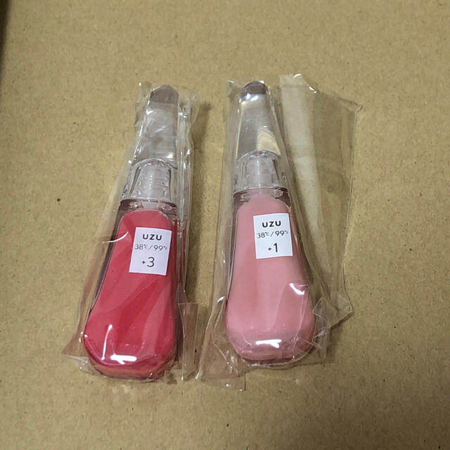 FLOWFUSHI(フローフシ)のUZU LIP COLLECTION PINK edition 2点のみ エンタメ/ホビーの本(ファッション/美容)の商品写真