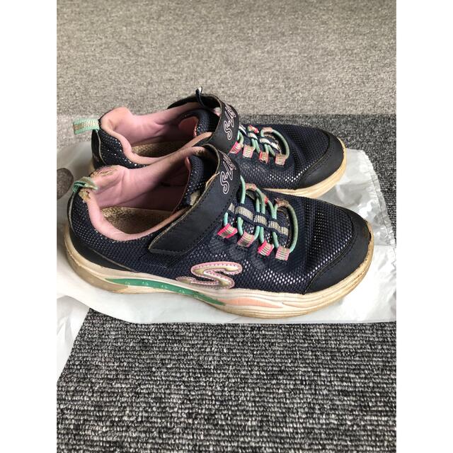 SKECHERS(スケッチャーズ)のスケッチャーズ　光るスニーカー　 キッズ/ベビー/マタニティのキッズ靴/シューズ(15cm~)(スニーカー)の商品写真