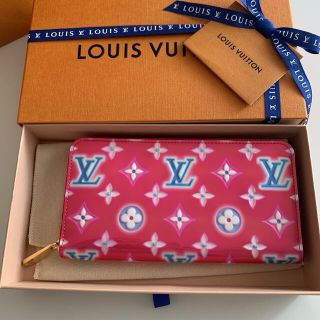 ルイヴィトン(LOUIS VUITTON)の超希少‼︎完売商品★ルイヴィトン バレンタイン限定 ジッピーウォレット ピンク(財布)