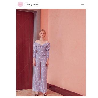 ロザリームーン(Rosary moon)の最終お値下げ⭐️Rosary❣️Floweroffsholdershearig(シャツ/ブラウス(長袖/七分))