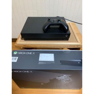 エックスボックス(Xbox)のXbox One X 本体 1TB (CYV-00015)(家庭用ゲーム機本体)