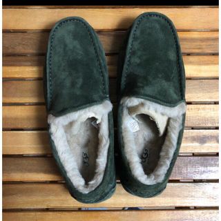 アグ(UGG)のUGG グリーン ローファー(スリッポン/モカシン)