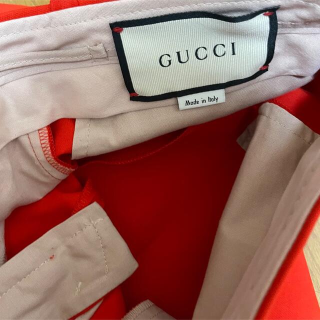 Gucci(グッチ)の期間限定●GUCCIグッチ朱赤パンツ38新品 レディースのパンツ(カジュアルパンツ)の商品写真