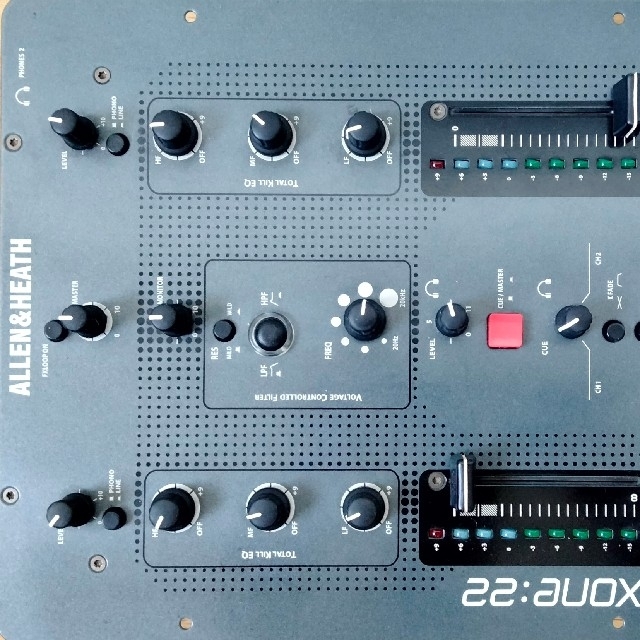 【DJミキサー】Allen&Heath XONE:22 楽器のDJ機器(DJミキサー)の商品写真