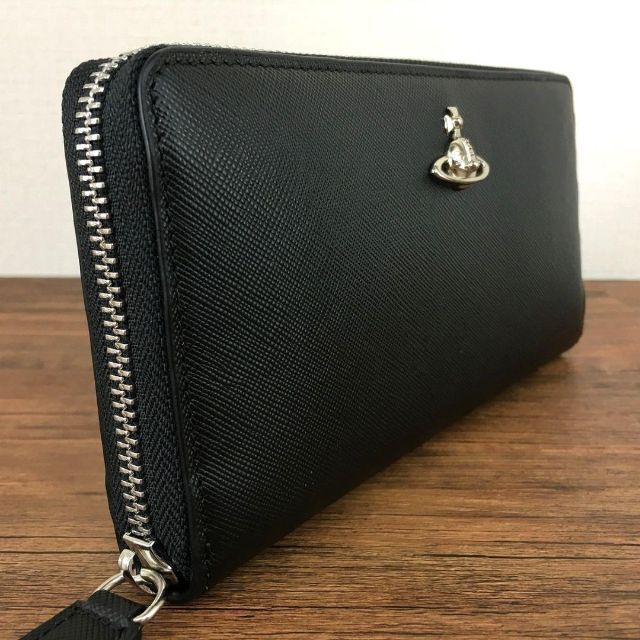 未使用品 Vivienne Westwood 長財布 オーブ ブラック 241