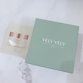 velyvely DERMAGOOD GREEN CUSHION リフィル(ファンデーション)