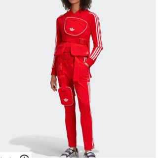 アディダス(adidas)の♥️新品未使用 adidasセットアップジャージ♥️(ウェア)