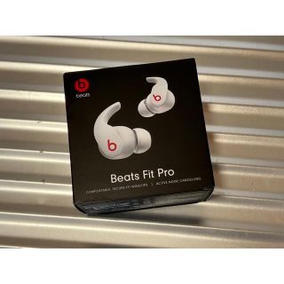 ビーツバイドクタードレ(Beats by Dr Dre)のBeats fit Pro  white(ヘッドフォン/イヤフォン)