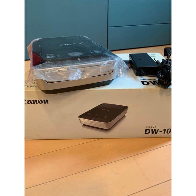 Canon(キヤノン)のCanon DVDライター DW-100 スマホ/家電/カメラのPC/タブレット(PC周辺機器)の商品写真